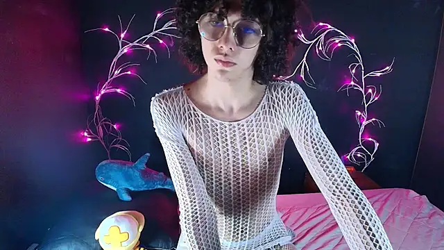 Snapshot of noahxtar chatting on 11-14-25, 07:40 noahxtar online show from 11-14-25, 07:40