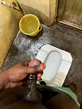 Snapshot of mrsaihotguy chatting on 10-09-25, 12:41 mrsaihotguy online show from 10-09-25, 12:41