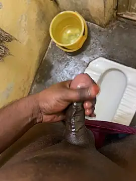 Snapshot of mrsaihotguy chatting on 10-10-25, 01:26 mrsaihotguy online show from 10-10-25, 01:26