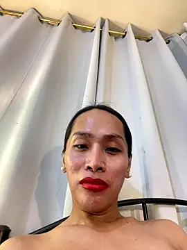 RomanticPearlTS online show from 10-28-25, 05:55