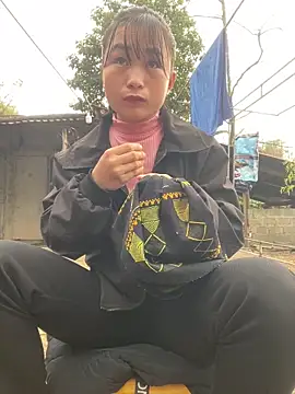 Sunyinn online show from 12-21-25, 02:08