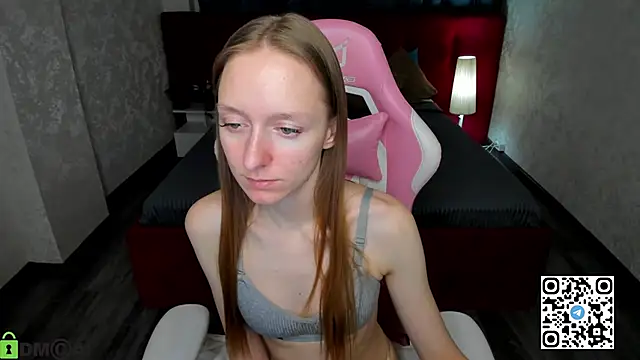 Snapshot of Mia_E1fie chatting on 02-16-26, 12:07 Mia E1fie online show from 02-16-26, 12:07