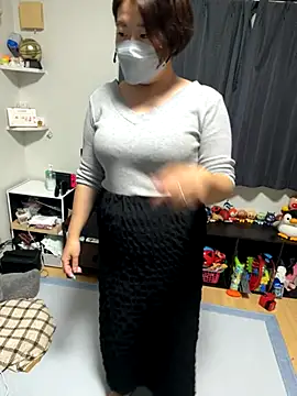 Snapshot of hima-wari0707 chatting on 10-23-25, 01:54 hima-wari0707 online show from 10-23-25, 01:54