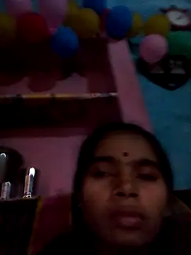 Snapshot of Punam_sony chatting on 11-24-25, 10:15 Punam sony online show from 11-24-25, 10:15