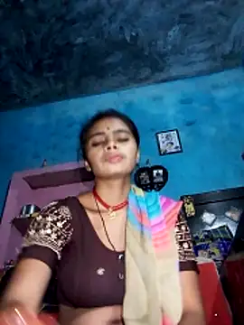 Snapshot of Punam_sony chatting on 05-22-26, 04:56 Punam sony online show from 05-22-26, 04:56