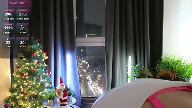 Snapshot of DebiHenks chatting on 12-22-25, 05:10 DebiHenks online show from 12-22-25, 05:10