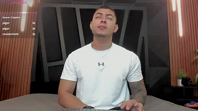 Snapshot of marco_garciia_ chatting on 10-07-25, 11:13 marco garciia  online show from 10-07-25, 11:13