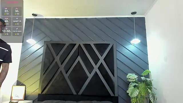 Snapshot of marco_garciia_ chatting on 11-29-25, 11:08 marco garciia online show from 11-29-25, 11:08