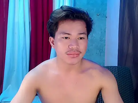 Mackycums online show from 07-19-26, 12:47
