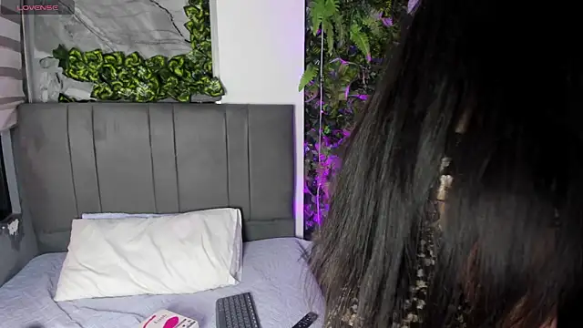 Snapshot of vela-kimm chatting on 10-06-25, 08:17 vela-kimm online show from 10-06-25, 08:17