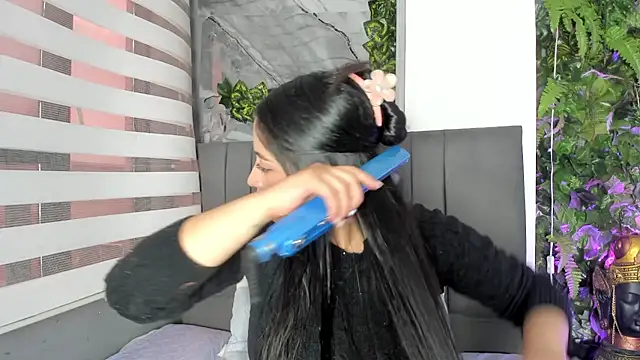 Snapshot of vela-kimm chatting on 12-17-25, 07:31 vela-kimm online show from 12-17-25, 07:31