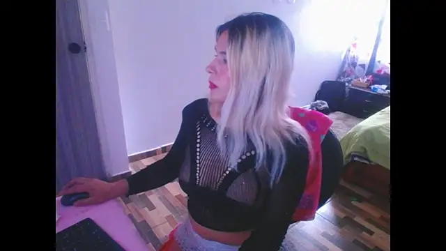 mystica 25 online show from 10-25-25, 03:18