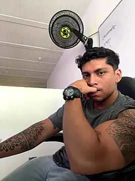 Snapshot of Nicolasmontoya16 chatting on 09-13-25, 08:08 Nicolasmontoya16 online show from 09-13-25, 08:08