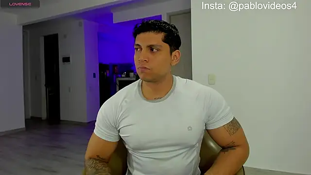 Snapshot of Nicolasmontoya16 chatting on 09-20-25, 02:45 Nicolasmontoya16 online show from 09-20-25, 02:45