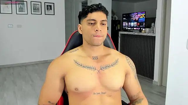 Snapshot of Nicolasmontoya16 chatting on 11-06-25, 11:37 Nicolasmontoya16 online show from 11-06-25, 11:37