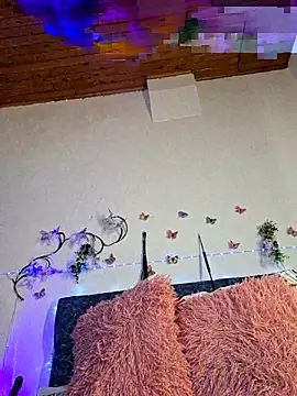 biianca 1 online show from 03-18-26, 06:00