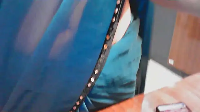 Snapshot of elize__ chatting on 10-29-25, 12:57 elize   online show from 10-29-25, 12:57