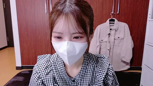 Snapshot of Ema_o0_chan chatting on 09-30-25, 05:01 Ema o0 chan online show from 09-30-25, 05:01