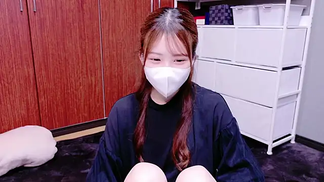 Snapshot of Ema_o0_chan chatting on 11-01-25, 05:53 Ema o0 chan online show from 11-01-25, 05:53