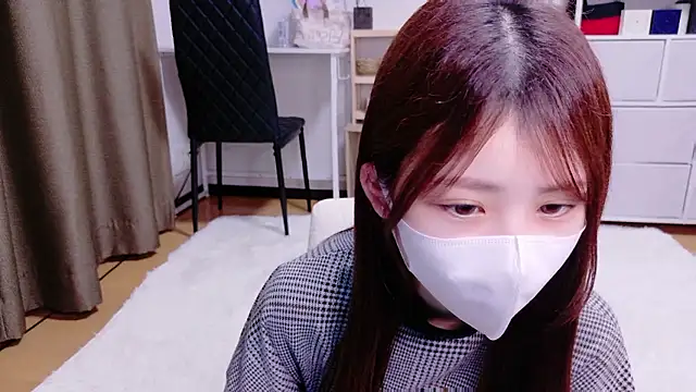 Snapshot of Ema_o0_chan chatting on 12-19-25, 08:10 Ema o0 chan online show from 12-19-25, 08:10