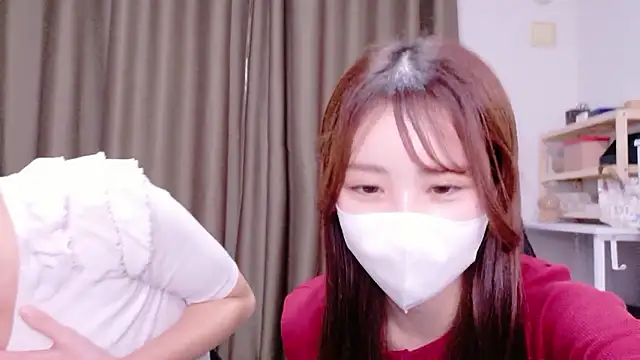 Snapshot of Ema_o0_chan chatting on 01-17-26, 07:24 Ema o0 chan online show from 01-17-26, 07:24