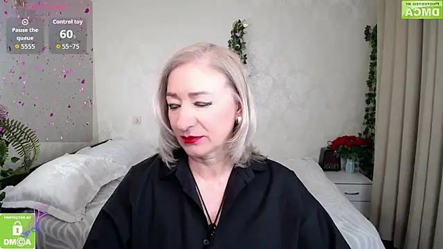 Snapshot of hunters_woman chatting on 04-29-26, 07:09 hunters woman online show from 04-29-26, 07:09