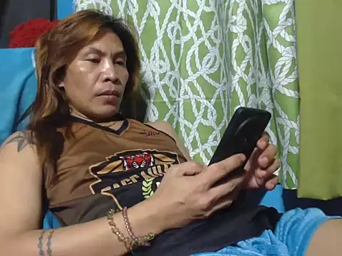 Snapshot of YourTopweng chatting on 06-24-26, 03:44 YourTopweng online show from 06-24-26, 03:44