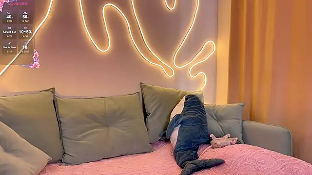 Eva Collinss online show from 04-09-26, 06:19