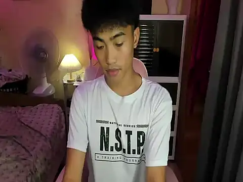 yourhotpinoy online show from 11-04-25, 09:08