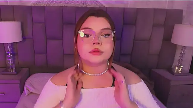 Snapshot of Maxxxine1 chatting on 11-11-25, 07:30 Maxxxine1 online show from 11-11-25, 07:30