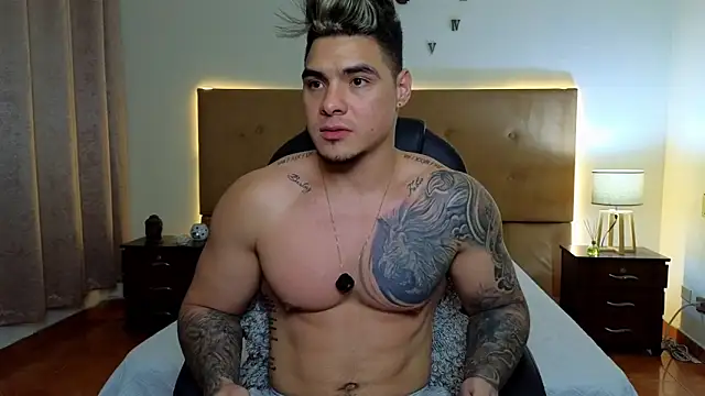 Snapshot of Steven_Velez chatting on 09-21-25, 12:56 Steven Velez online show from 09-21-25, 12:56