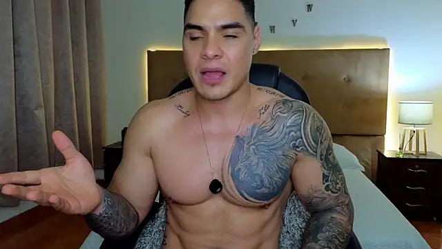 Snapshot of Steven_Velez chatting on 10-17-25, 09:01 Steven Velez online show from 10-17-25, 09:01