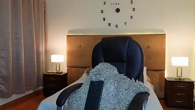 Steven Velez online show from 04-19-26, 02:55