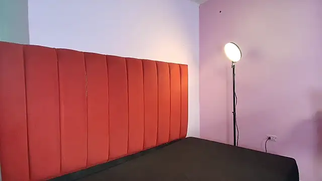 Bunny Petit online show from 09-26-25, 10:52