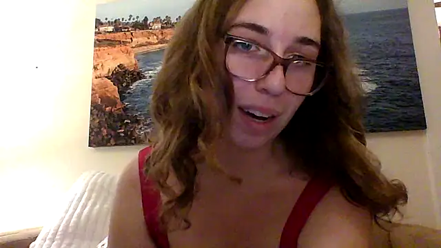 Snapshot of sweetsocalgirl chatting on 11-18-25, 02:28 sweetsocalgirl online show from 11-18-25, 02:28