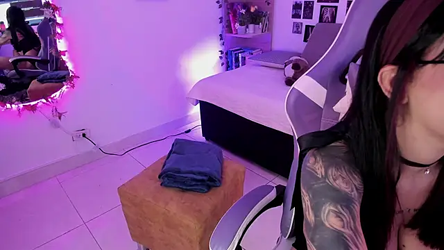 Liz rogers x online show from 11-09-25, 01:48