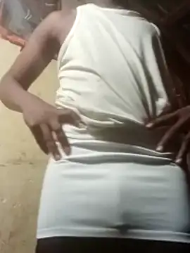 Snapshot of franceew chatting on 03-13-26, 08:37 franceew online show from 03-13-26, 08:37