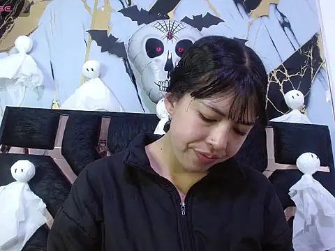 malejahotcs01 online show from 10-21-25, 10:49