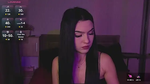 Snapshot of kara_liffe chatting on 10-14-25, 01:17 kara liffe online show from 10-14-25, 01:17