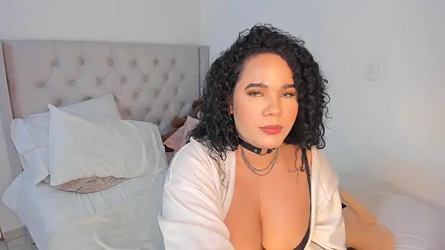 Snapshot of kristal_benet chatting on 01-25-25, 06:24 kristal benet online show from 01-25-25, 06:24