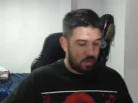 Axel11113 online show from 09-30-25, 03:11