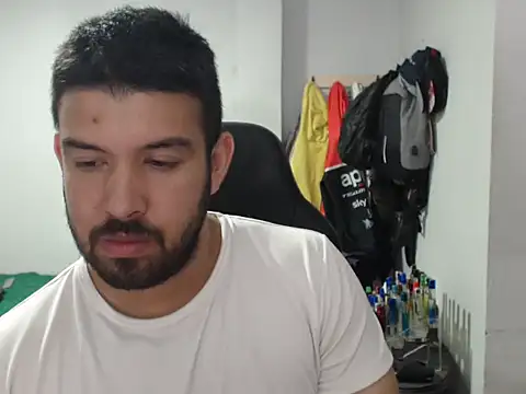 Axel11113 online show from 11-26-25, 02:23