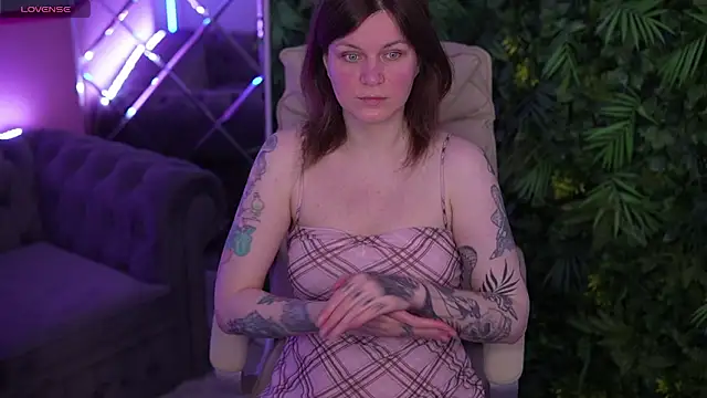 TinaMelt online show from 05-16-26, 06:50