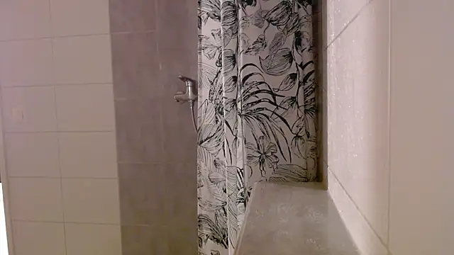 Hijuga online show from 11-18-25, 06:34