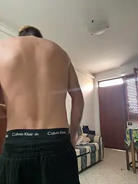 Snapshot of Nonsoilmionome89 chatting on 09-22-25, 01:35 Nonsoilmionome89 online show from 09-22-25, 01:35