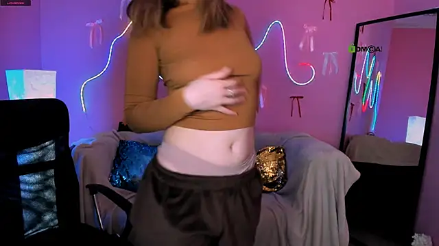 eva smiith  online show from 03-11-26, 06:52