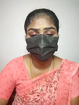 Snapshot of Tamil_Princess12 chatting on 09-22-25, 06:10 Tamil Princess12 online show from 09-22-25, 06:10