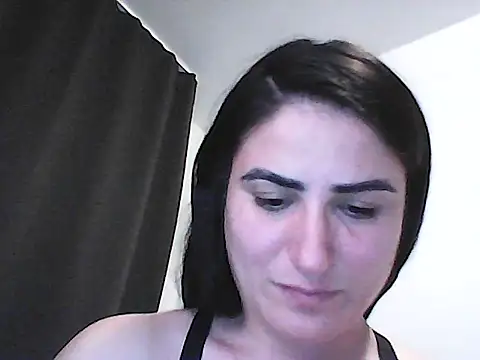 Snapshot of Loara32 chatting on 07-30-26, 07:02 Loara32 online show from 07-30-26, 07:02