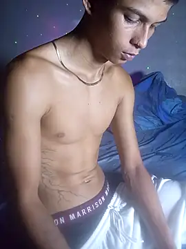 Snapshot of God_Eros_23cm chatting on 09-17-25, 04:25 God Eros 23cm online show from 09-17-25, 04:25