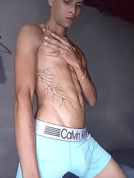 Snapshot of God_Eros_23cm chatting on 11-14-25, 02:10 God Eros 23cm online show from 11-14-25, 02:10